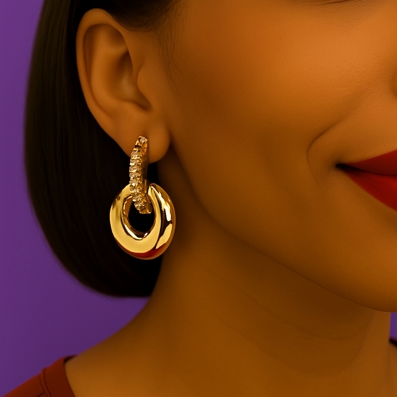 2/$30 Gold tone Dainty Interconnected Hoops Post Drop Earrings, 0.75" - Jewelry - Picture 1 of 11